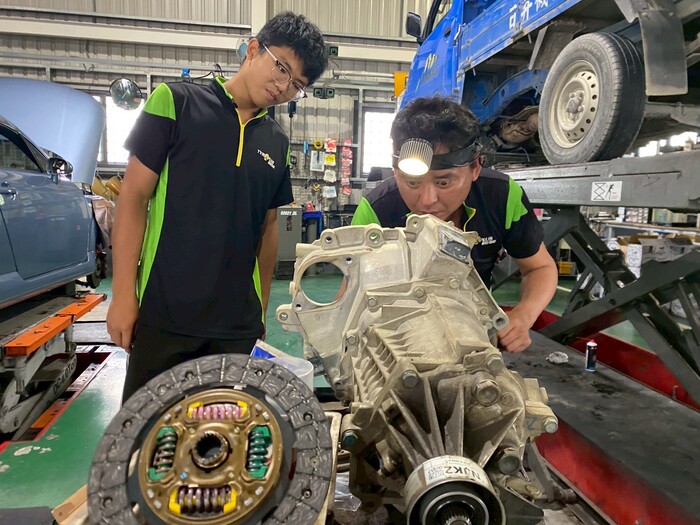 汽車科高二學生完成校外實習，展現職人實作力！圖片